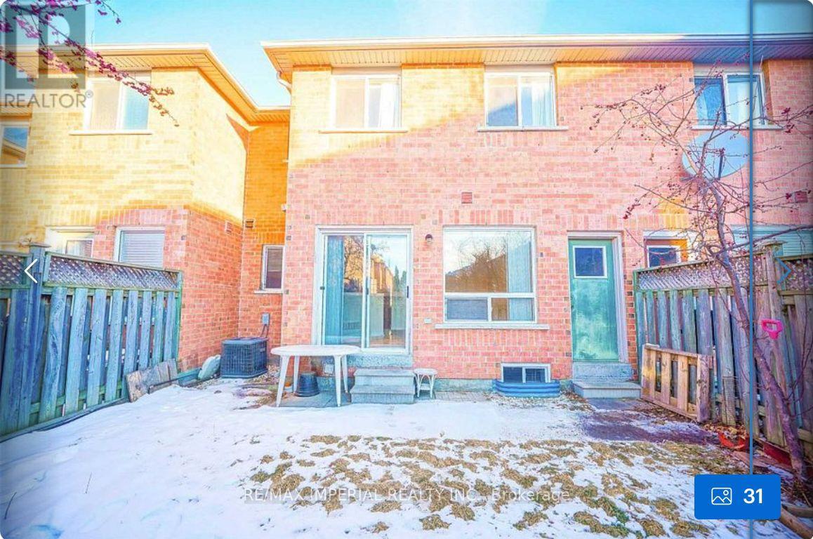89 Grasslands Avenue, Richmond Hill, Ontario  L4B 4K5 - Photo 30 - N12438107