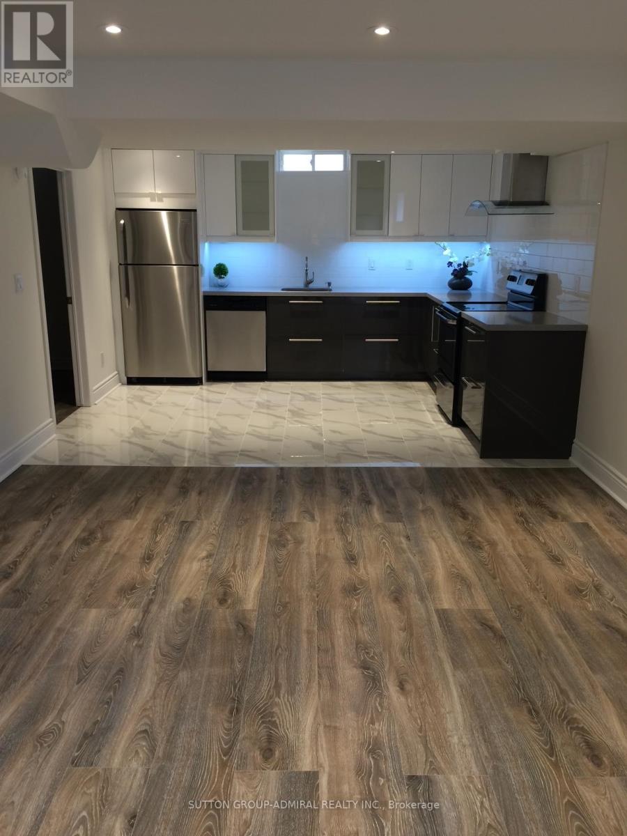 Lower - 306 Chatfield Drive, Vaughan, Ontario  L4H 3R7 - Photo 10 - N12438115