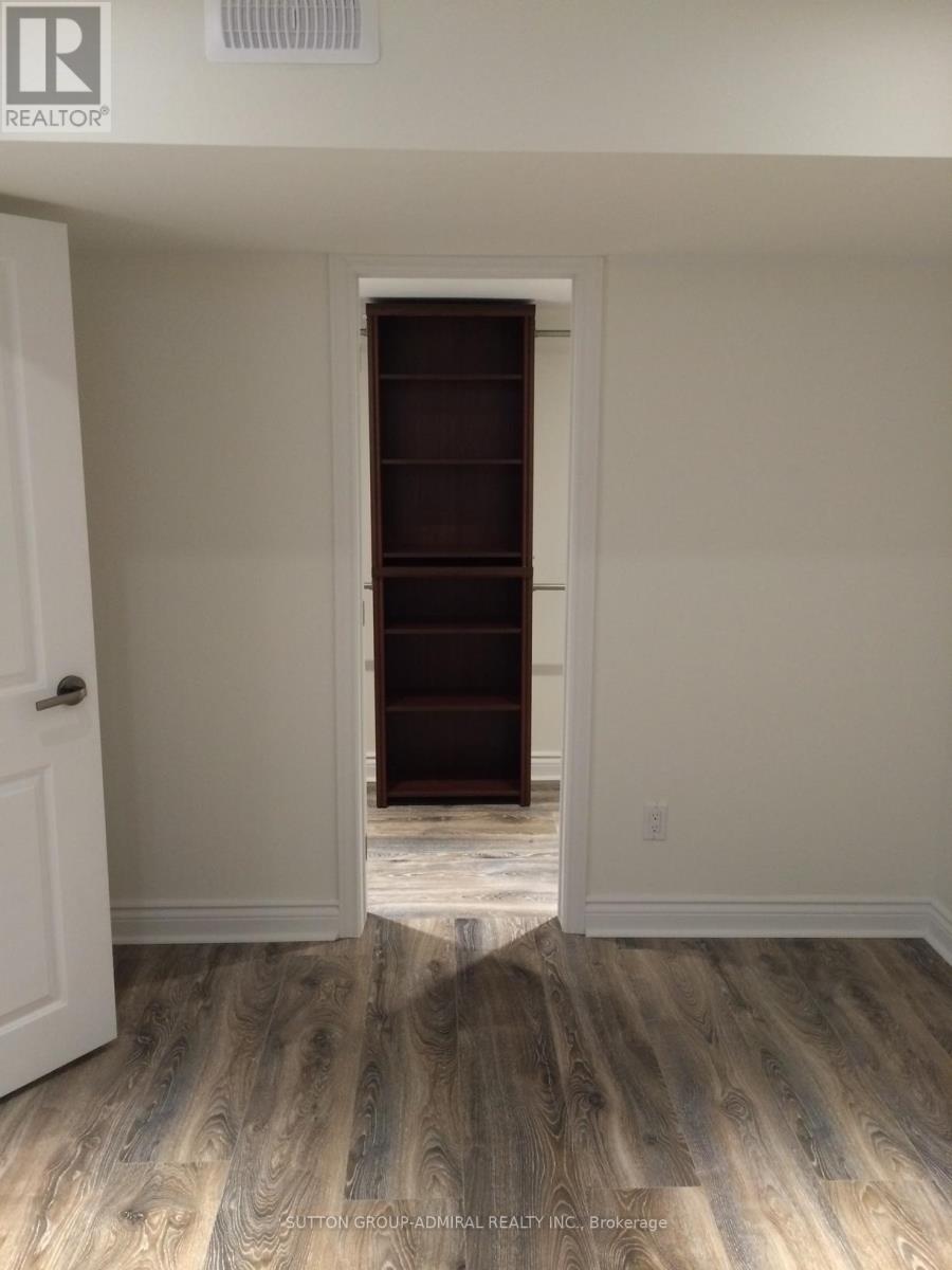 Lower - 306 Chatfield Drive, Vaughan, Ontario  L4H 3R7 - Photo 7 - N12438115