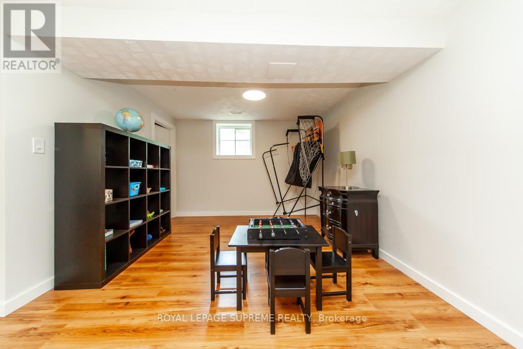 2 Orsi Street, Adjala-Tosorontio (Everett), Ontario  L0M 1J0 - Photo 31 - N12438148