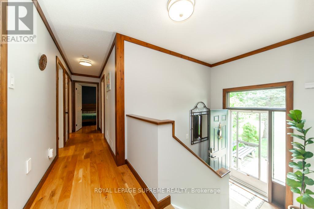 2 Orsi Street, Adjala-Tosorontio (Everett), Ontario  L0M 1J0 - Photo 7 - N12438148