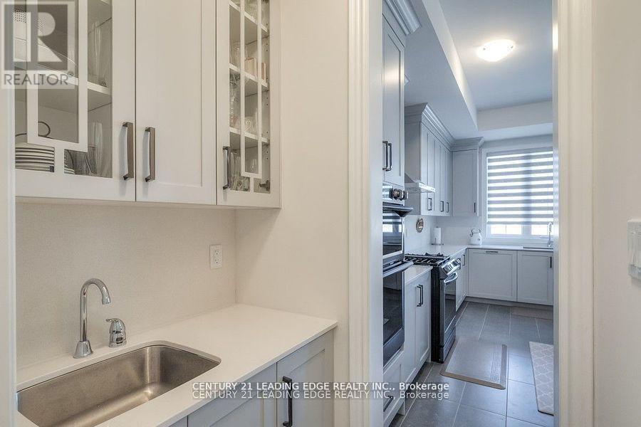 77 Terravista Crescent, Vaughan, Ontario  L4H 5K3 - Photo 5 - N12438161