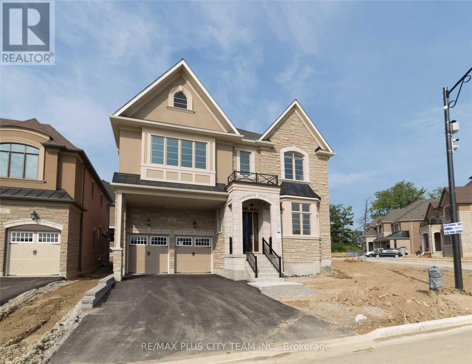 31 Grace Lake Court, Vaughan, Ontario  L4H 4V2 - Photo 1 - N12438163