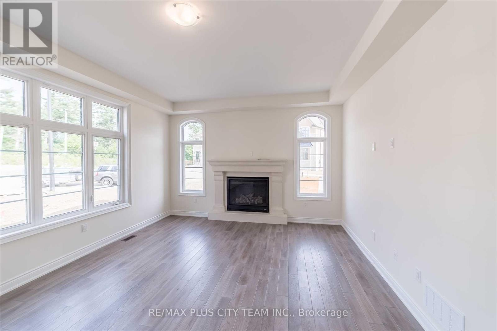 31 Grace Lake Court, Vaughan, Ontario  L4H 4V2 - Photo 7 - N12438163