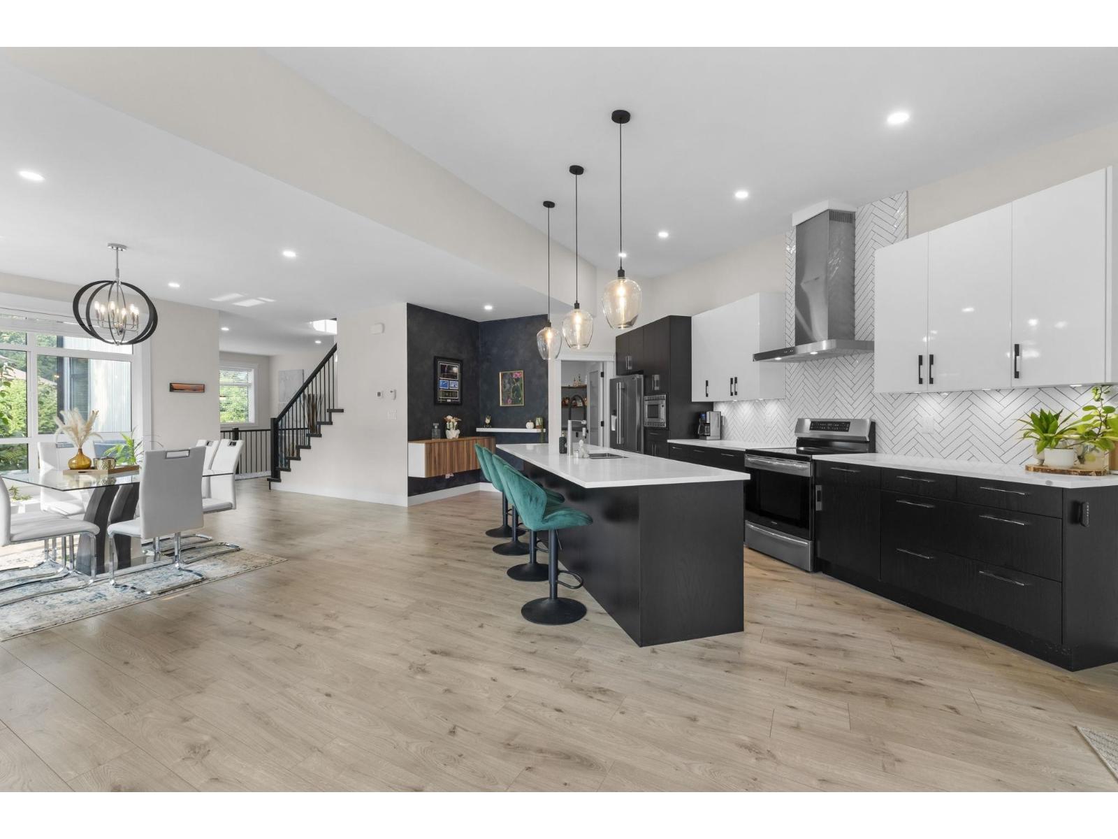 Property at 47208 SWALLOW PLACE image 2