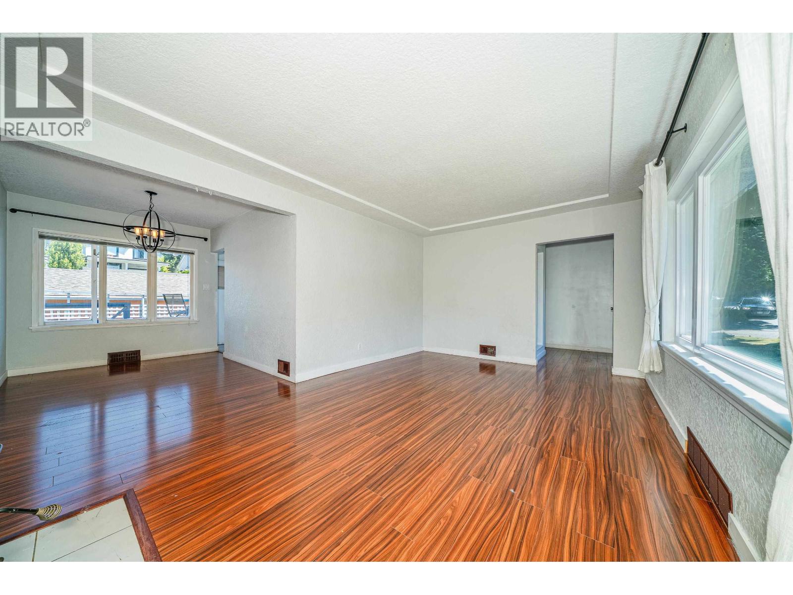 432 W 25th Street, North Vancouver, British Columbia  V7N 2G2 - Photo 29 - R3026309