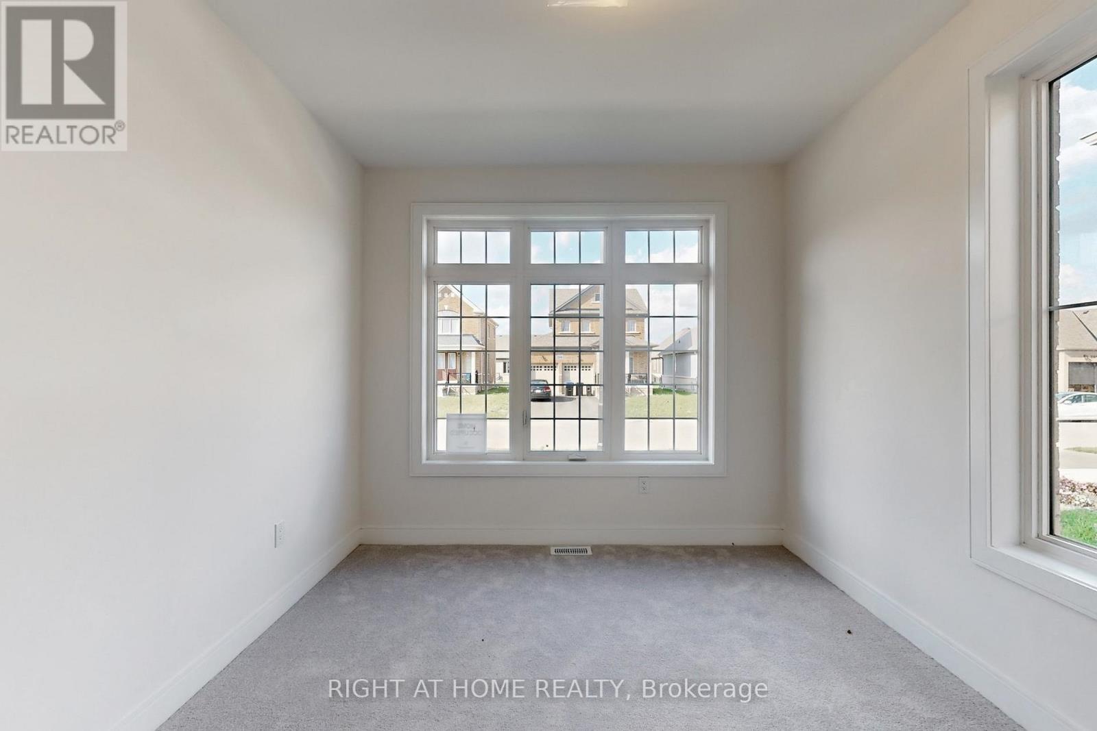 243 Duncan Street, Clearview, Ontario  L0M 1S0 - Photo 31 - S12438151