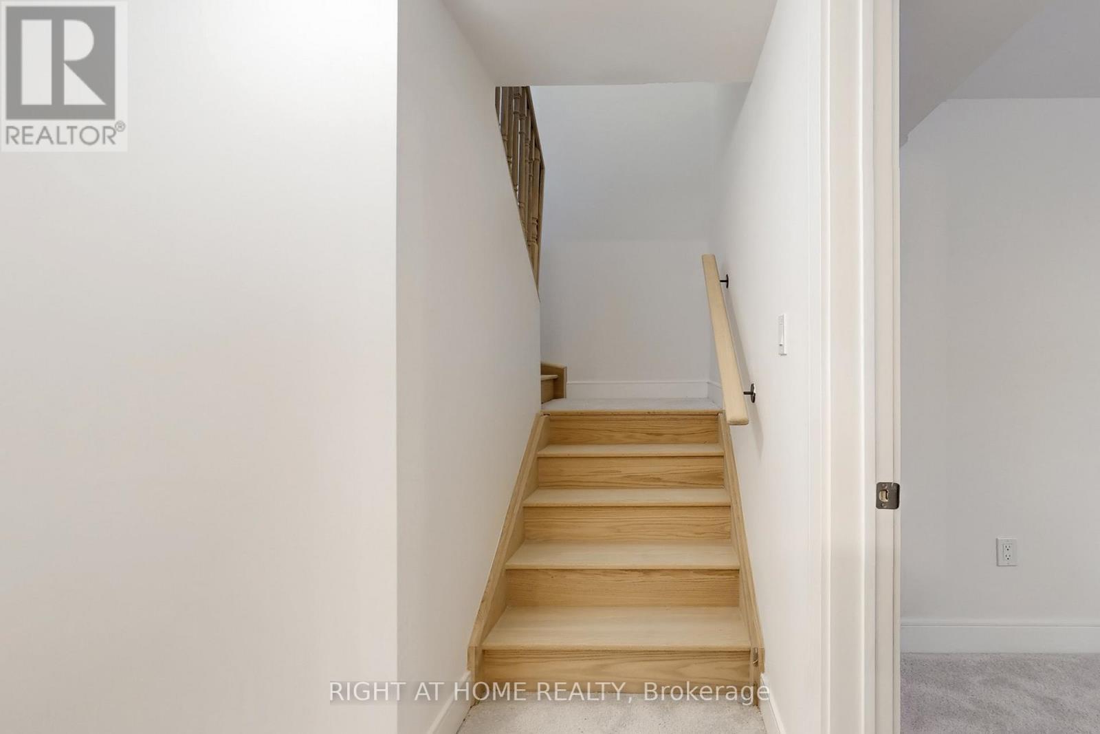 243 Duncan Street, Clearview, Ontario  L0M 1S0 - Photo 40 - S12438151