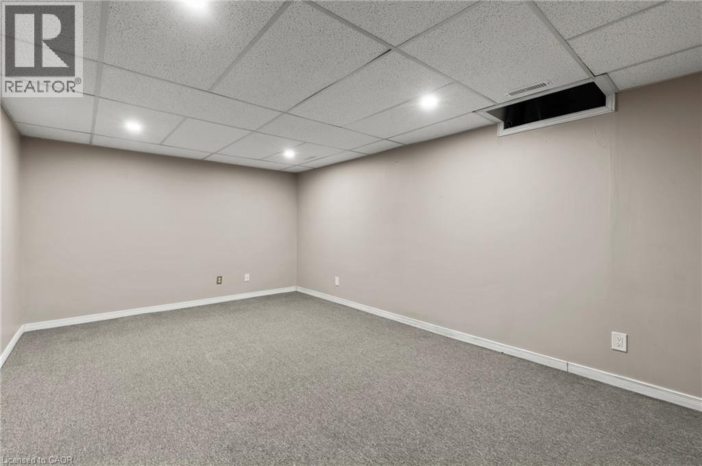 1860 Upper Gage Avenue Unit# 11, Hamilton, Ontario  L8W 3Y6 - Photo 32 - 40775514