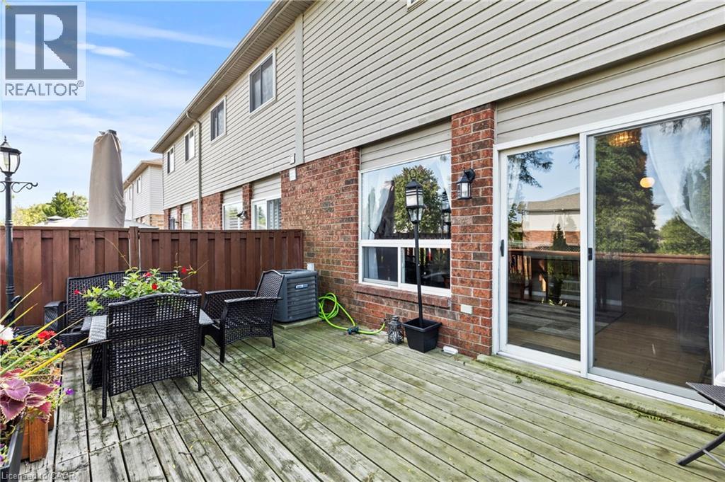 1860 Upper Gage Avenue Unit# 11, Hamilton, Ontario  L8W 3Y6 - Photo 38 - 40775514