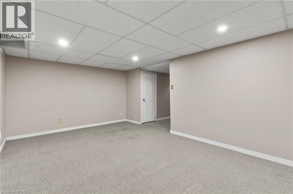 1860 Upper Gage Avenue Unit# 11, Hamilton, Ontario  L8W 3Y6 - Photo 33 - 40775514