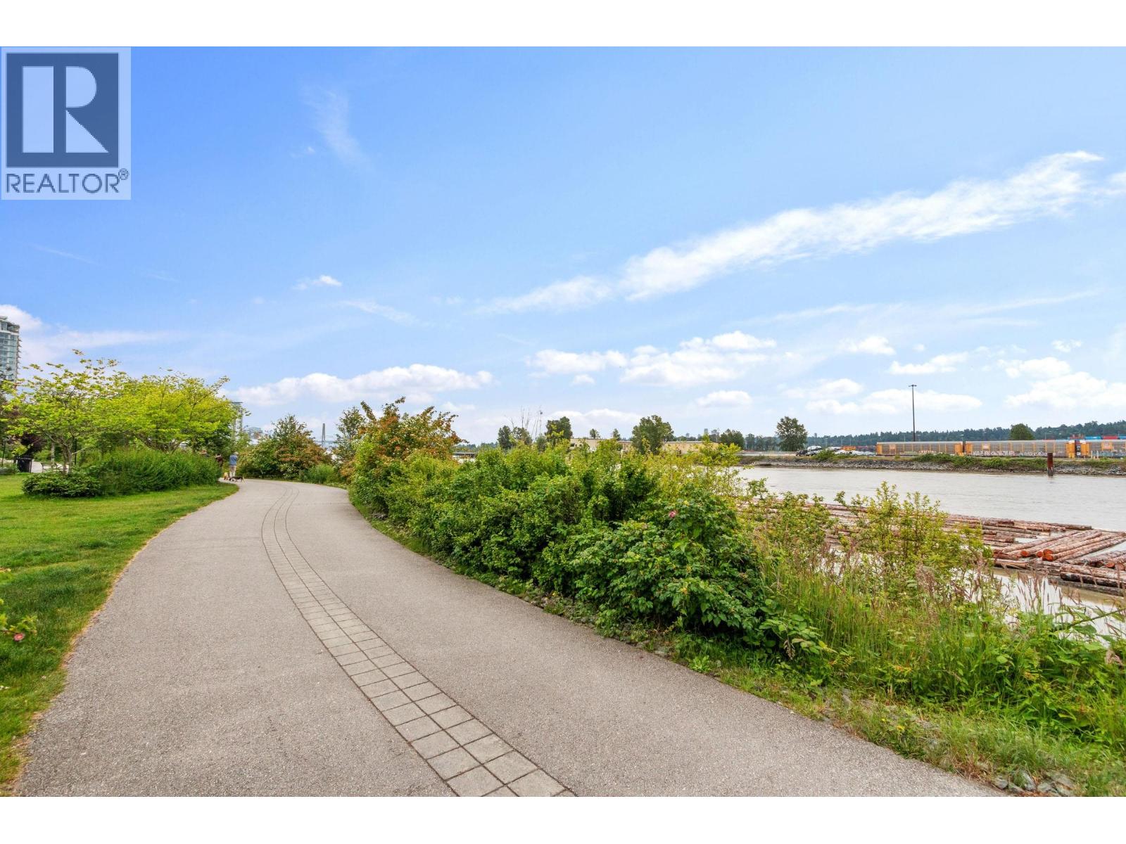 251 Jensen Street, New Westminster, British Columbia  V3M 0E7 - Photo 6 - R3053870