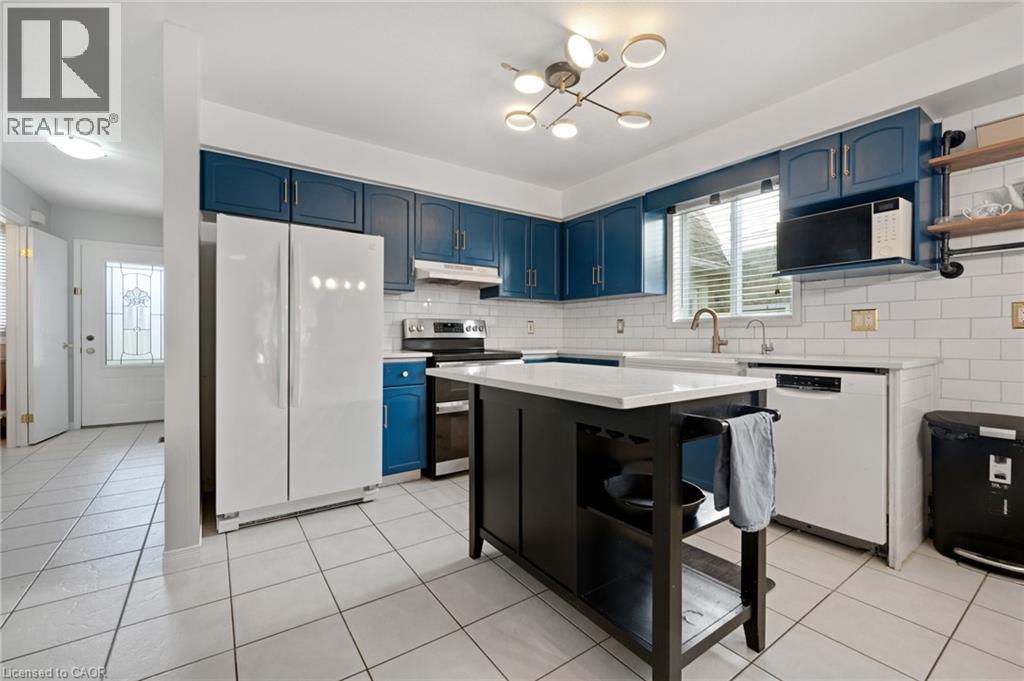 33 Critcher Avenue, Cambridge, Ontario  N1T 2C5 - Photo 9 - 40775539