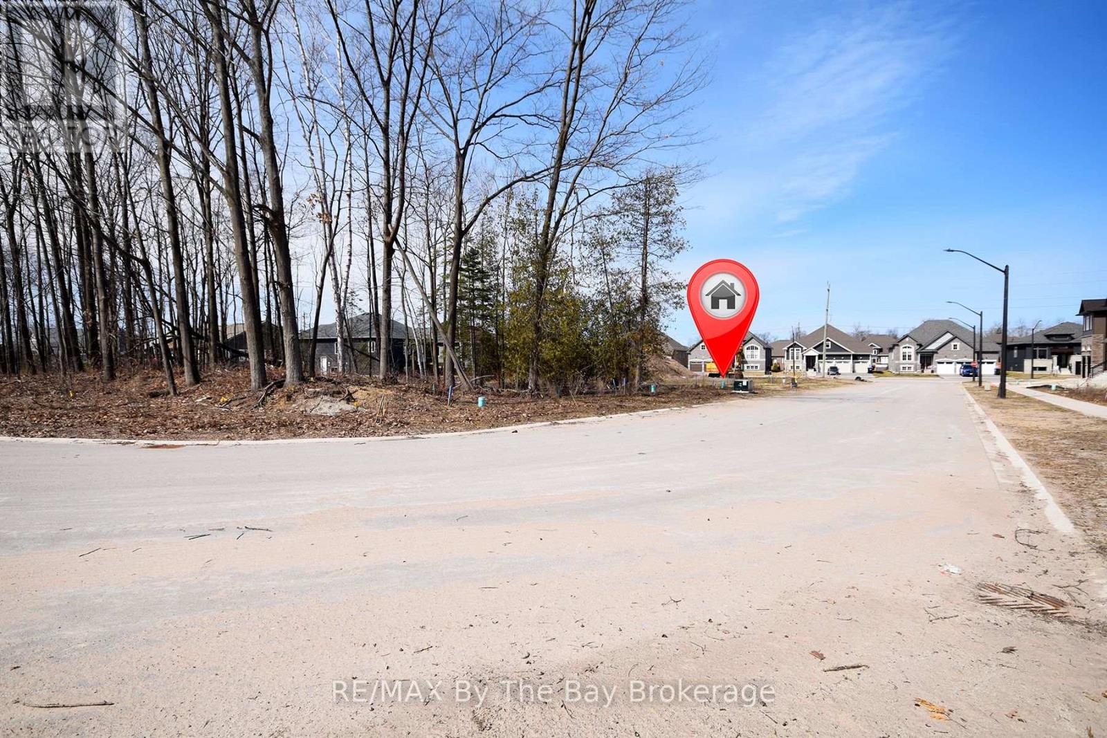 38 Joanne Crescent, Wasaga Beach, Ontario  L9Z 1R4 - Photo 7 - S12438335
