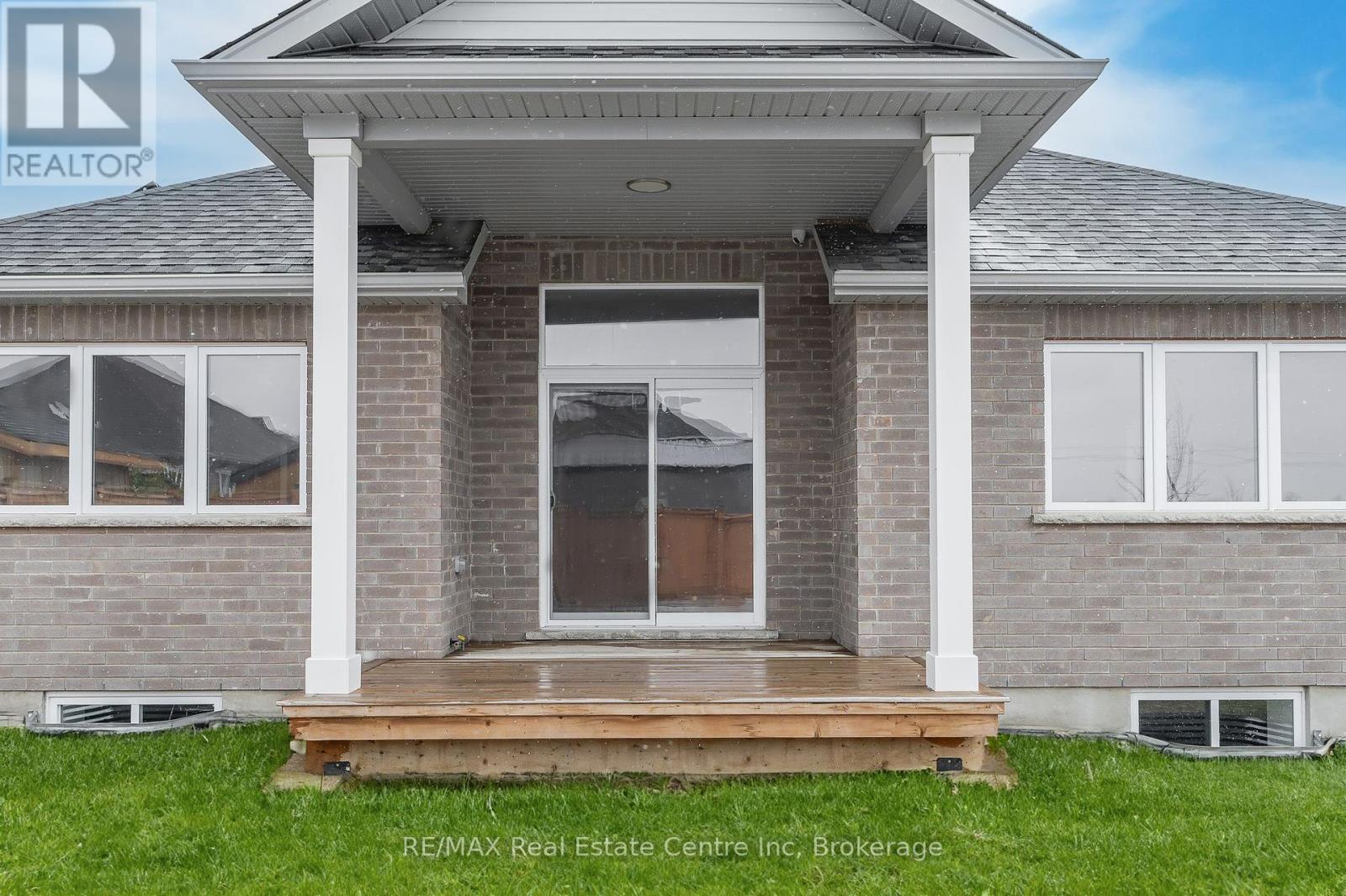 130 Stephenson Way, Minto, Ontario  N0G 2P0 - Photo 30 - X12438262