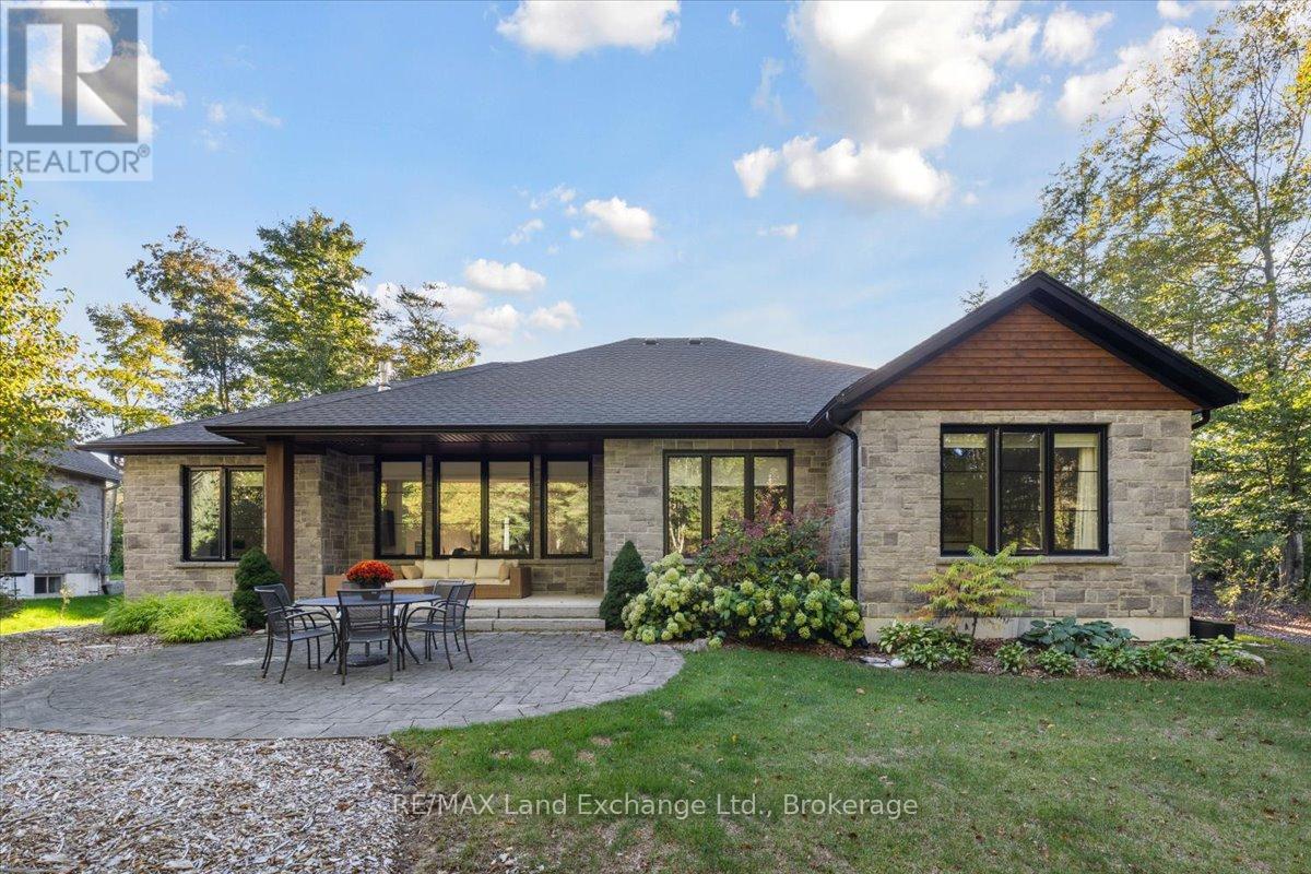 57 Pegasus Trail, Saugeen Shores, Ontario  N0H 2C6 - Photo 2 - X12438270