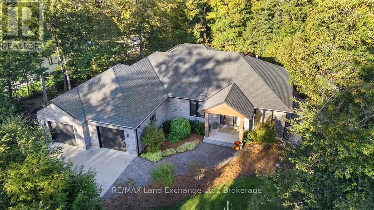 57 Pegasus Trail, Saugeen Shores, Ontario  N0H 2C6 - Photo 32 - X12438270