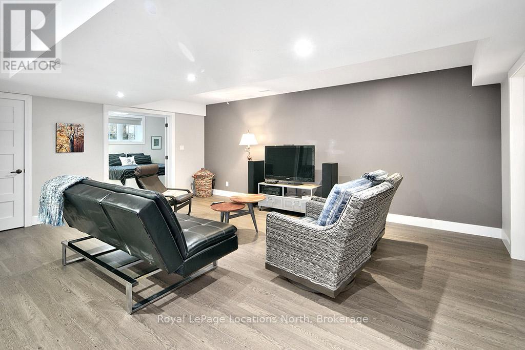174 High Bluff Lane, Blue Mountains, Ontario  N0H 2P0 - Photo 39 - X12438281