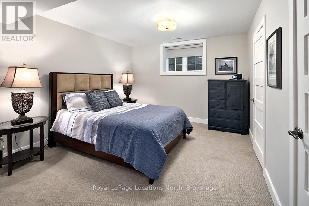 174 High Bluff Lane, Blue Mountains, Ontario  N0H 2P0 - Photo 42 - X12438281