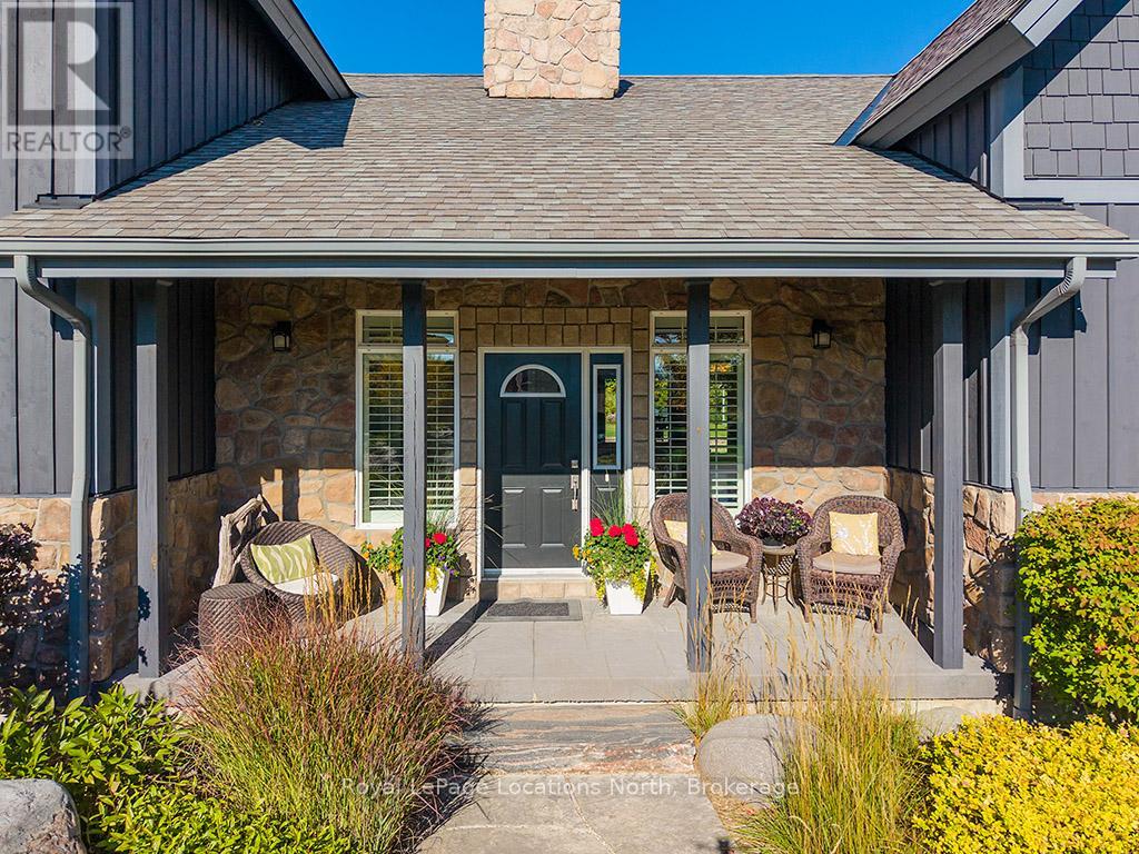 174 High Bluff Lane, Blue Mountains, Ontario  N0H 2P0 - Photo 4 - X12438281