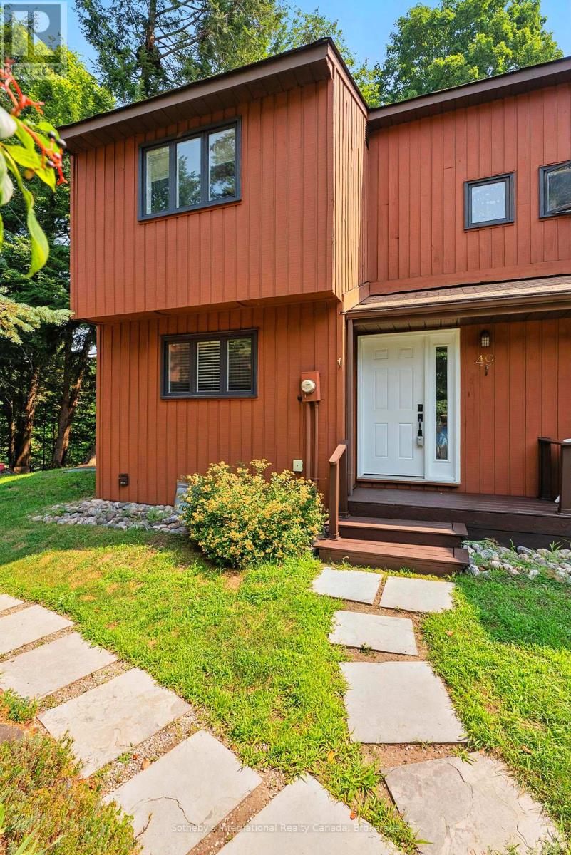 10 - 49 Southbank Drive, Bracebridge, Ontario  P1L 1G2 - Photo 2 - X12438309