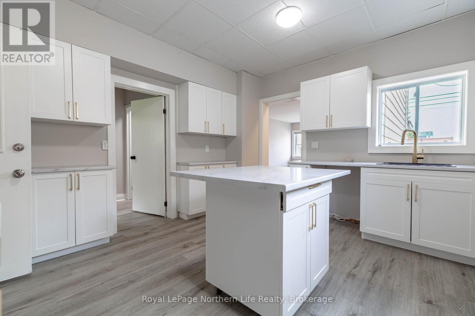 360 Worthington Street W, North Bay, Ontario  P1B 3B6 - Photo 12 - X12438294