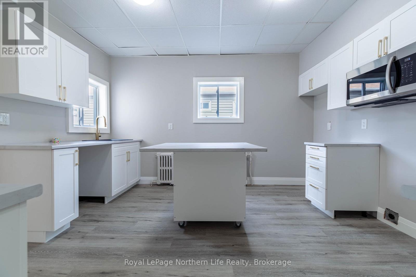 360 Worthington Street W, North Bay, Ontario  P1B 3B6 - Photo 10 - X12438294