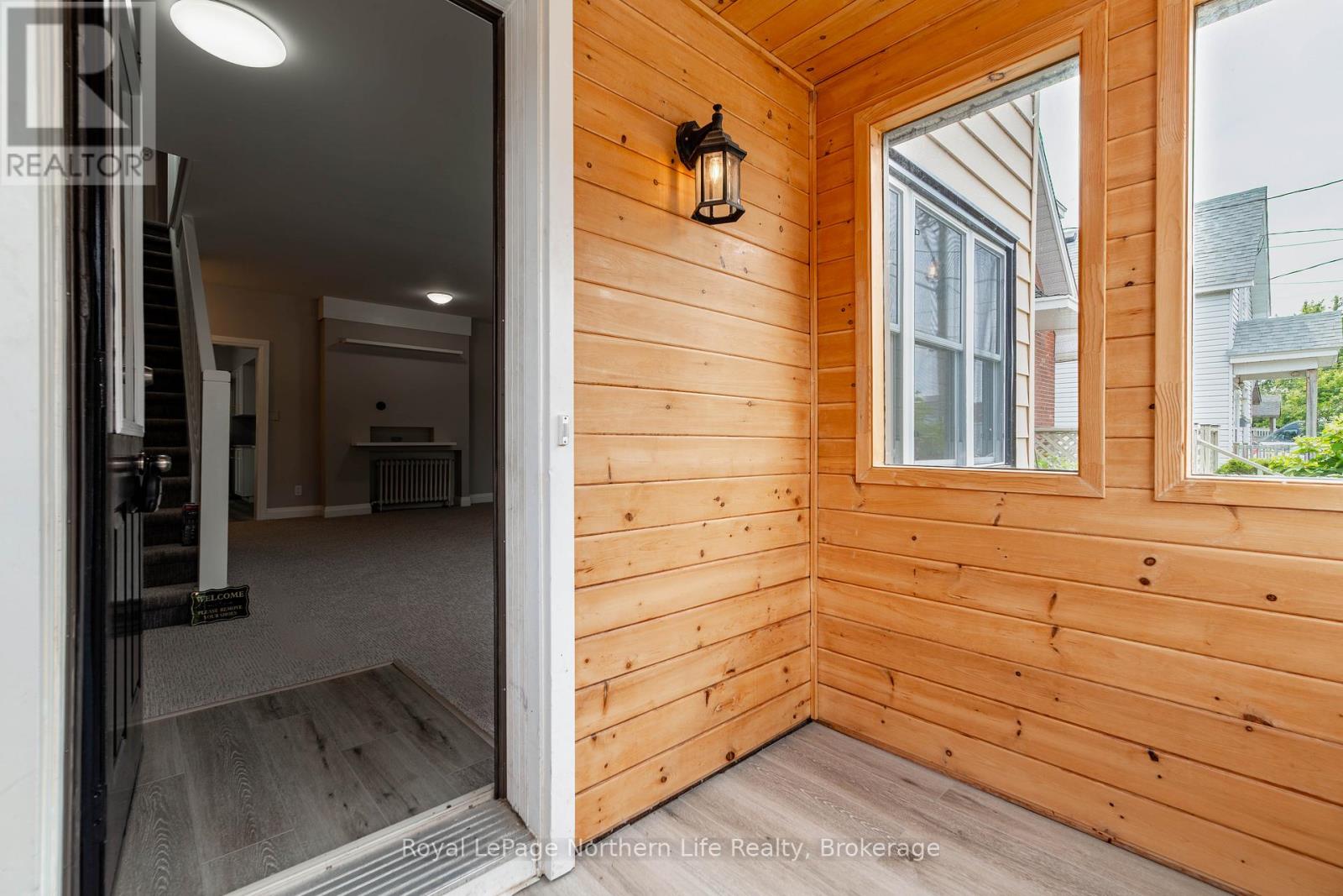 360 Worthington Street W, North Bay, Ontario  P1B 3B6 - Photo 4 - X12438294