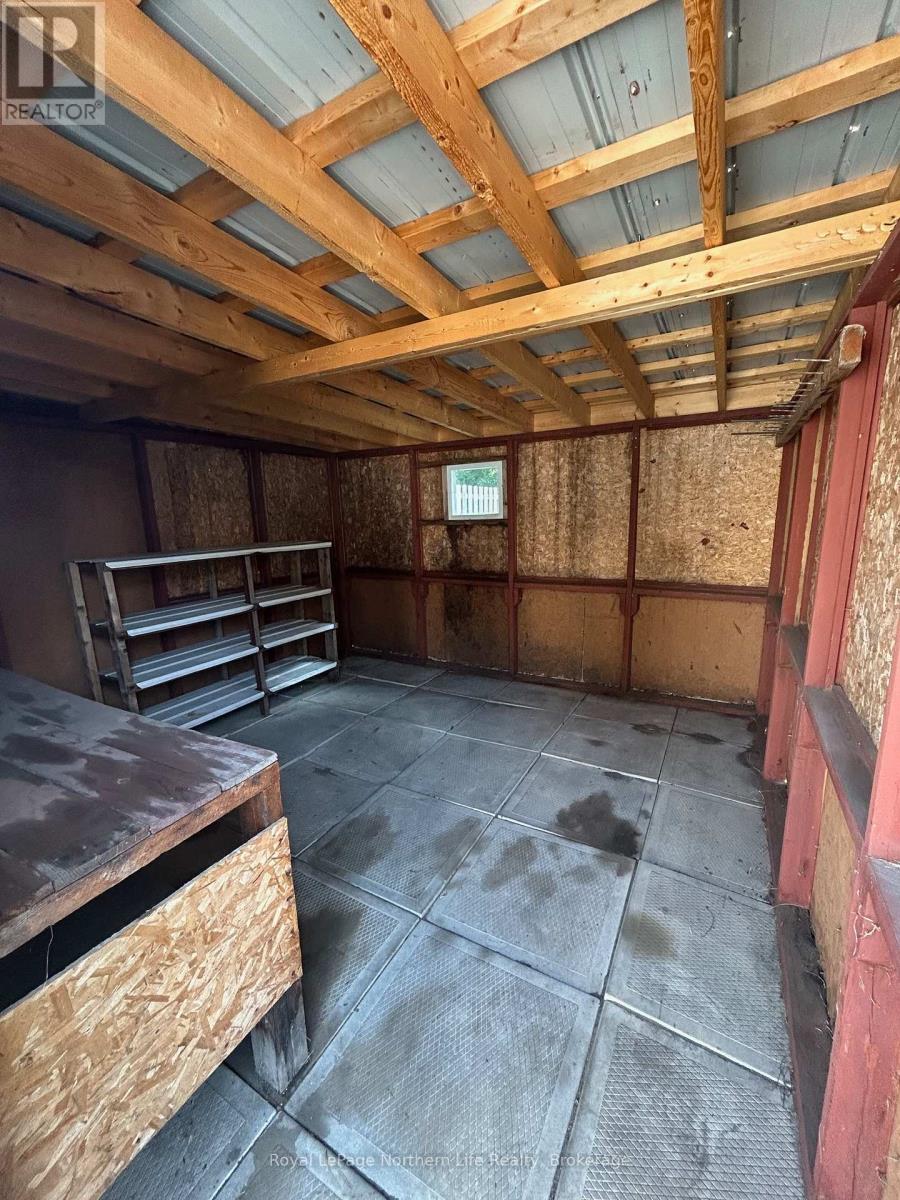 360 Worthington Street W, North Bay, Ontario  P1B 3B6 - Photo 38 - X12438294