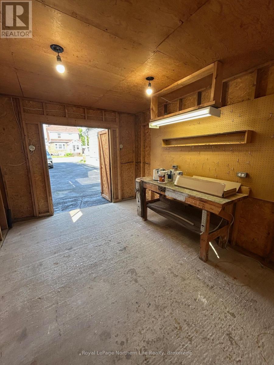 360 Worthington Street W, North Bay, Ontario  P1B 3B6 - Photo 35 - X12438294