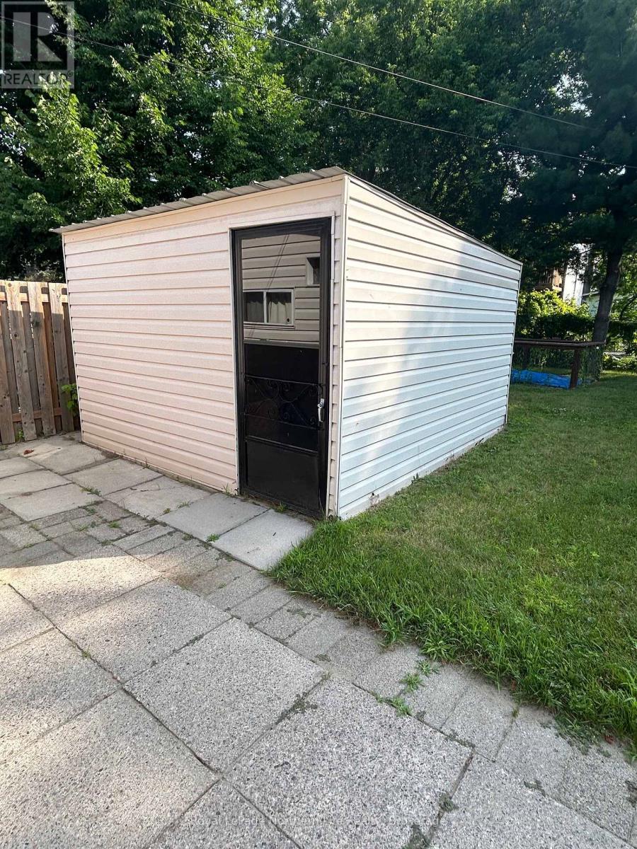 360 Worthington Street W, North Bay, Ontario  P1B 3B6 - Photo 37 - X12438294