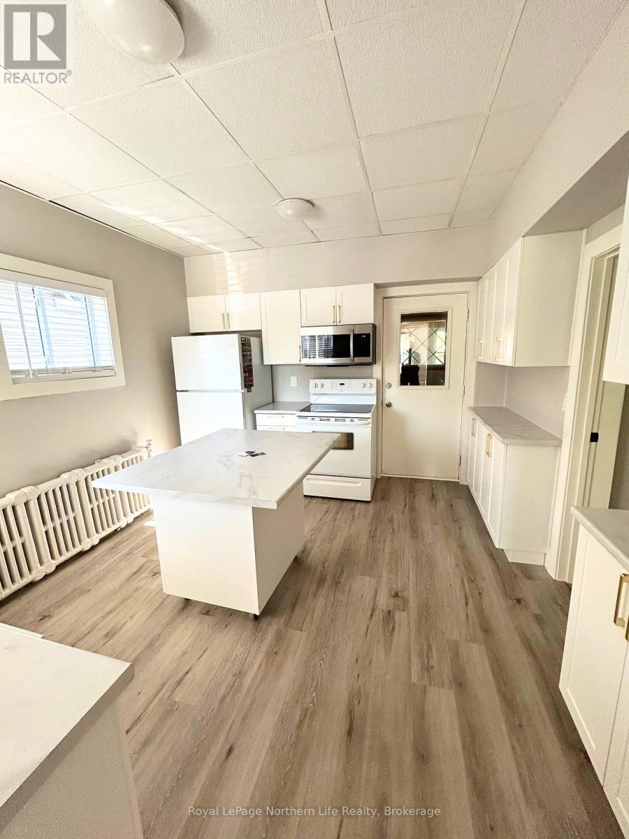 360 Worthington Street W, North Bay, Ontario  P1B 3B6 - Photo 9 - X12438294