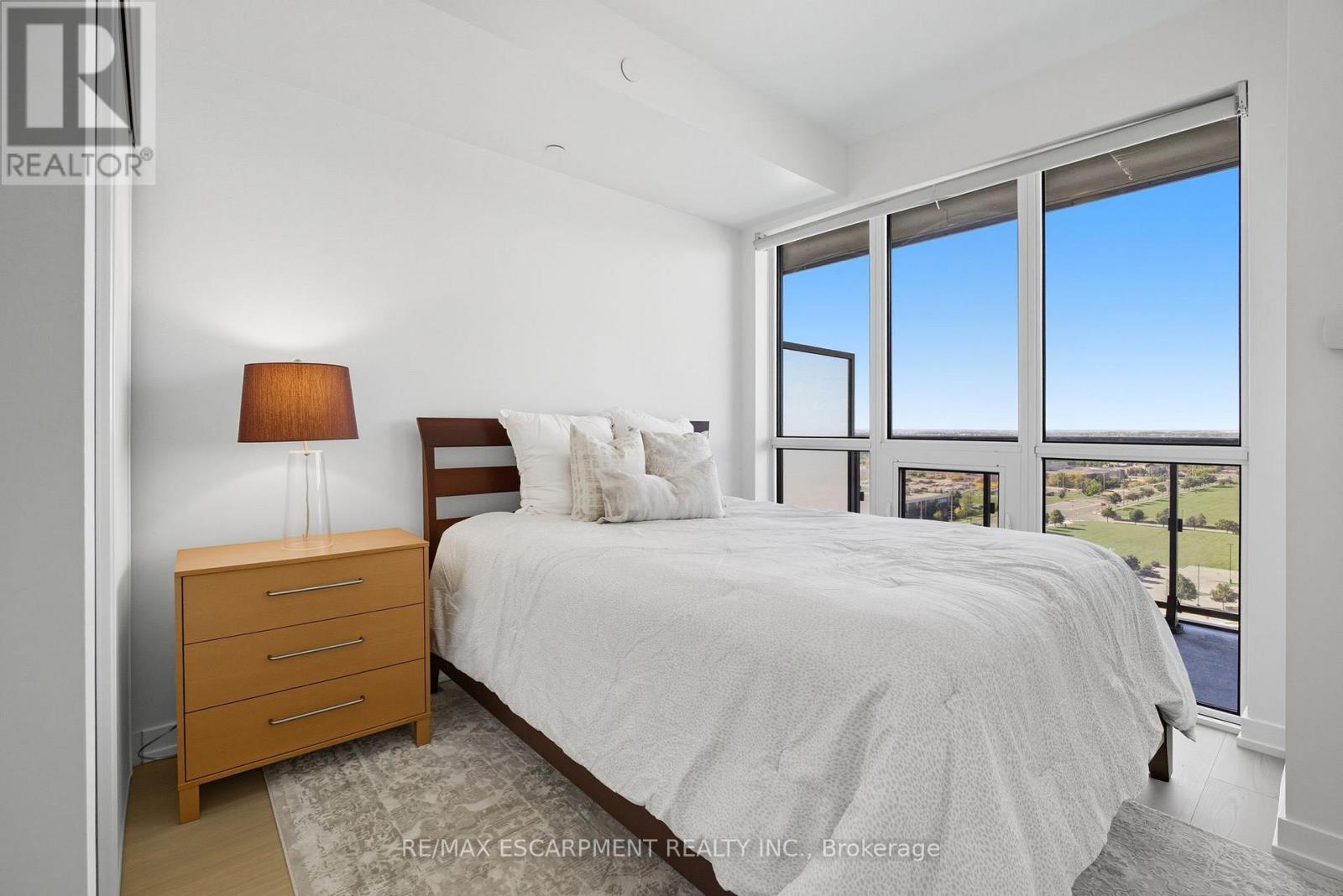 1501 - 4655 Glen Erin Drive, Mississauga, Ontario  L5M 0Z1 - Photo 12 - W12438118