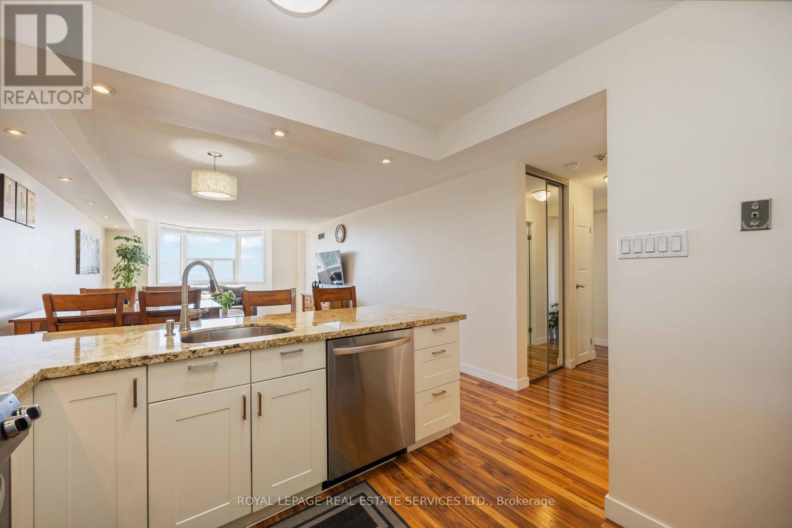 1410 - 3845 Lakeshore Boulevard W, Toronto, Ontario  M8W 4Y3 - Photo 11 - W12438134