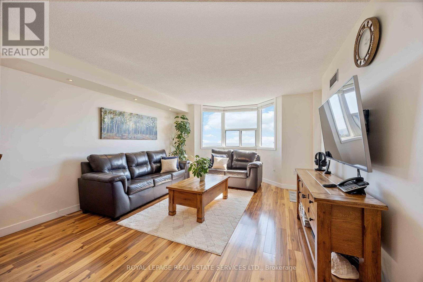 1410 - 3845 Lakeshore Boulevard W, Toronto, Ontario  M8W 4Y3 - Photo 15 - W12438134