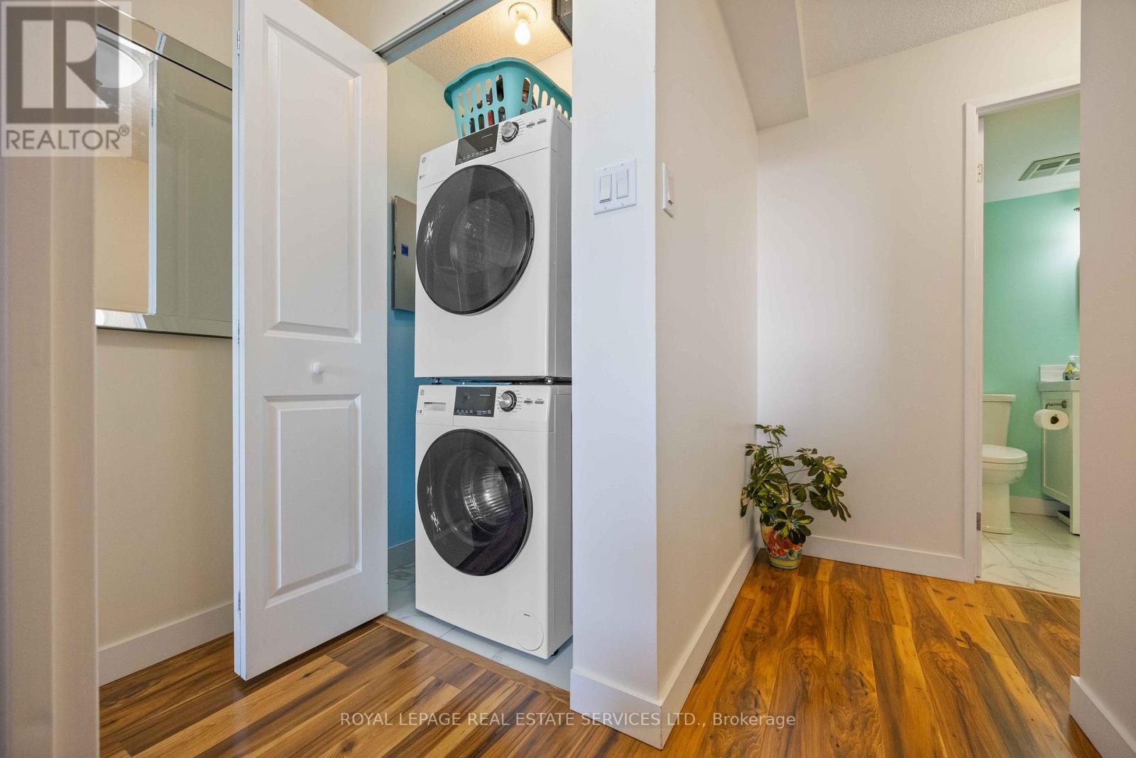 1410 - 3845 Lakeshore Boulevard W, Toronto, Ontario  M8W 4Y3 - Photo 26 - W12438134
