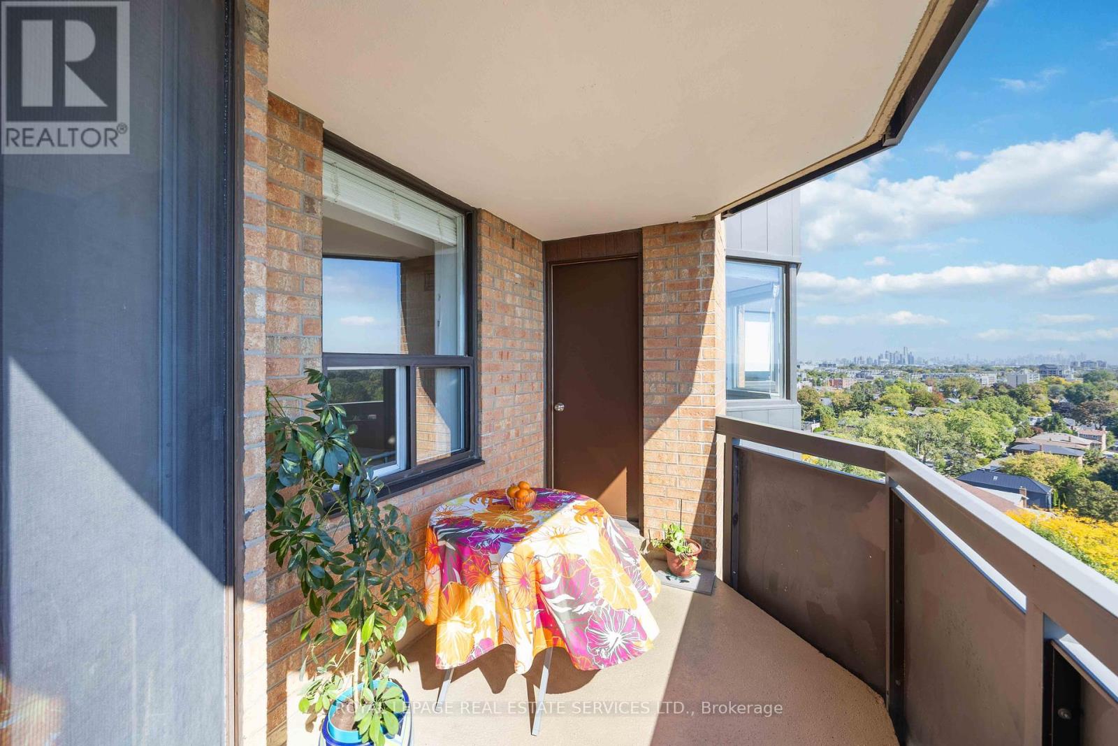 1410 - 3845 Lakeshore Boulevard W, Toronto, Ontario  M8W 4Y3 - Photo 28 - W12438134
