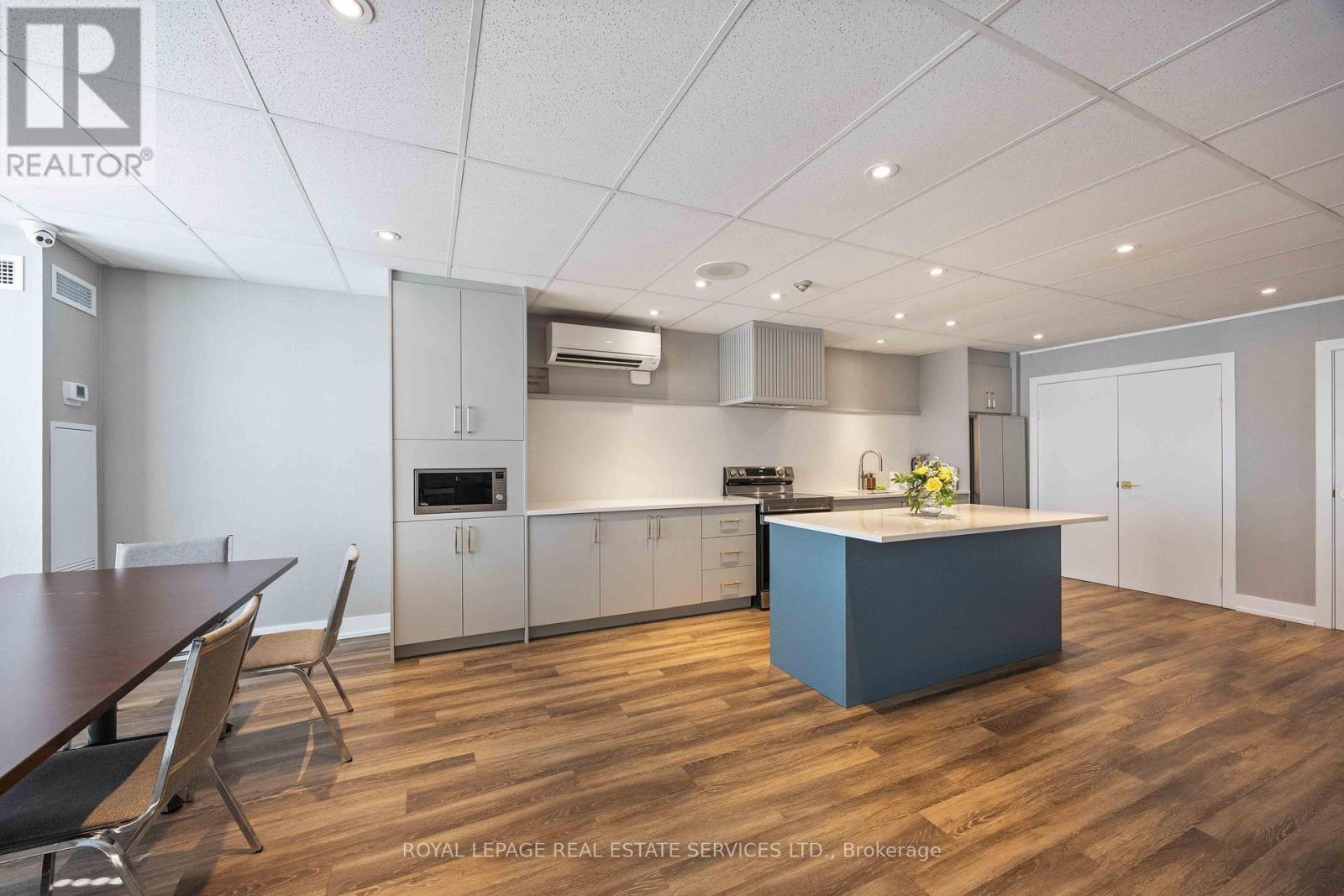 1410 - 3845 Lakeshore Boulevard W, Toronto, Ontario  M8W 4Y3 - Photo 37 - W12438134