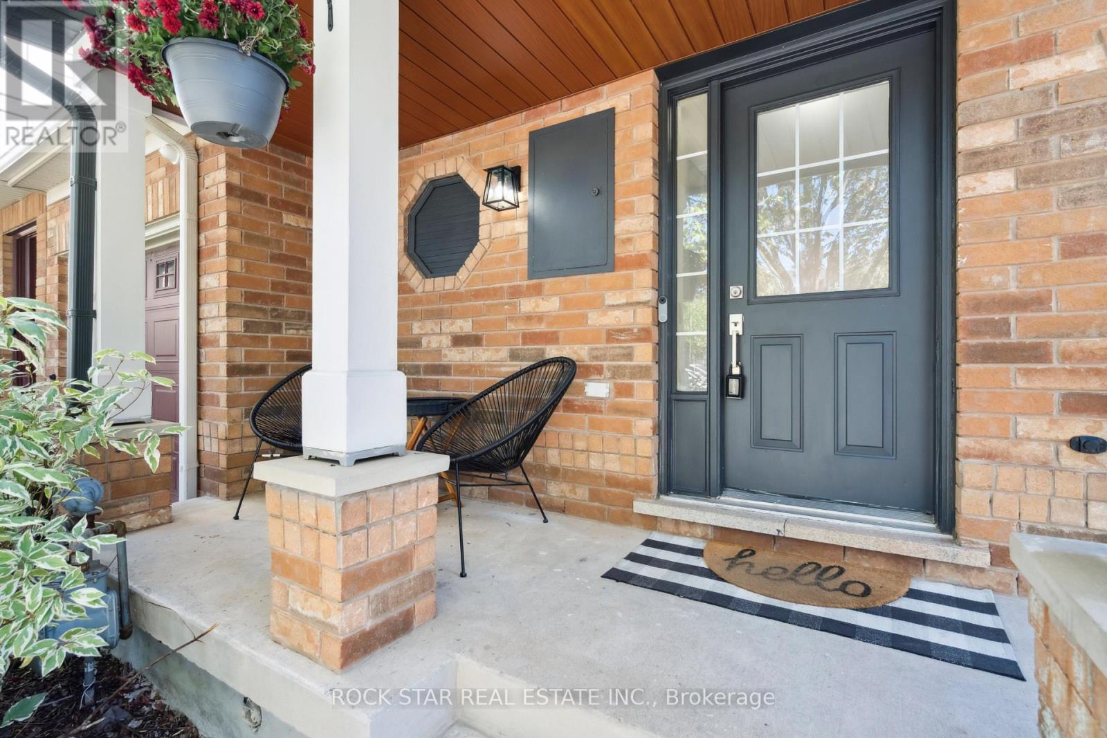 2438 Baintree Crescent, Oakville, Ontario  L6M 4X1 - Photo 2 - W12438153