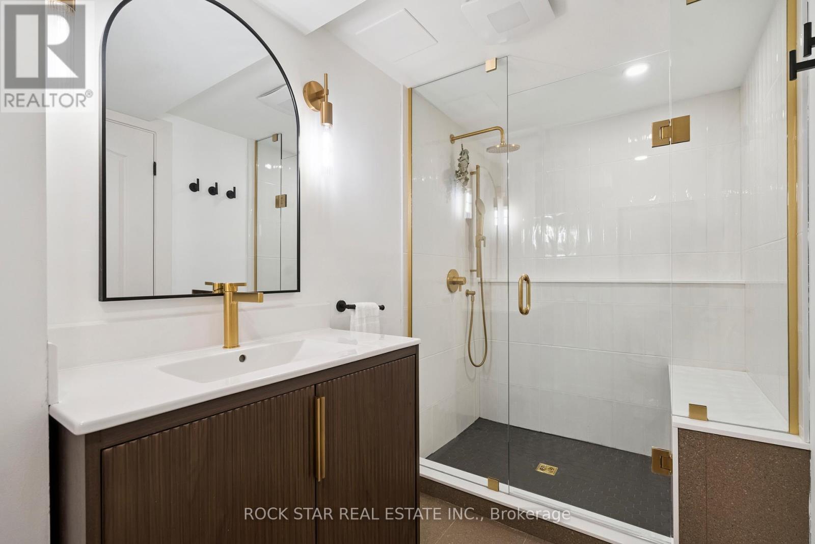 2438 Baintree Crescent, Oakville, Ontario  L6M 4X1 - Photo 23 - W12438153