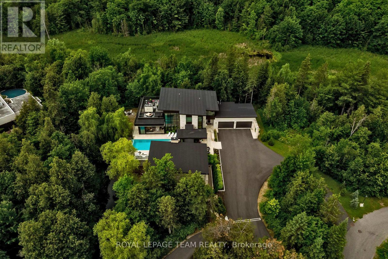20 Kanata Rockeries, Ottawa, Ontario  K2K 3P4 - Photo 47 - X12378701