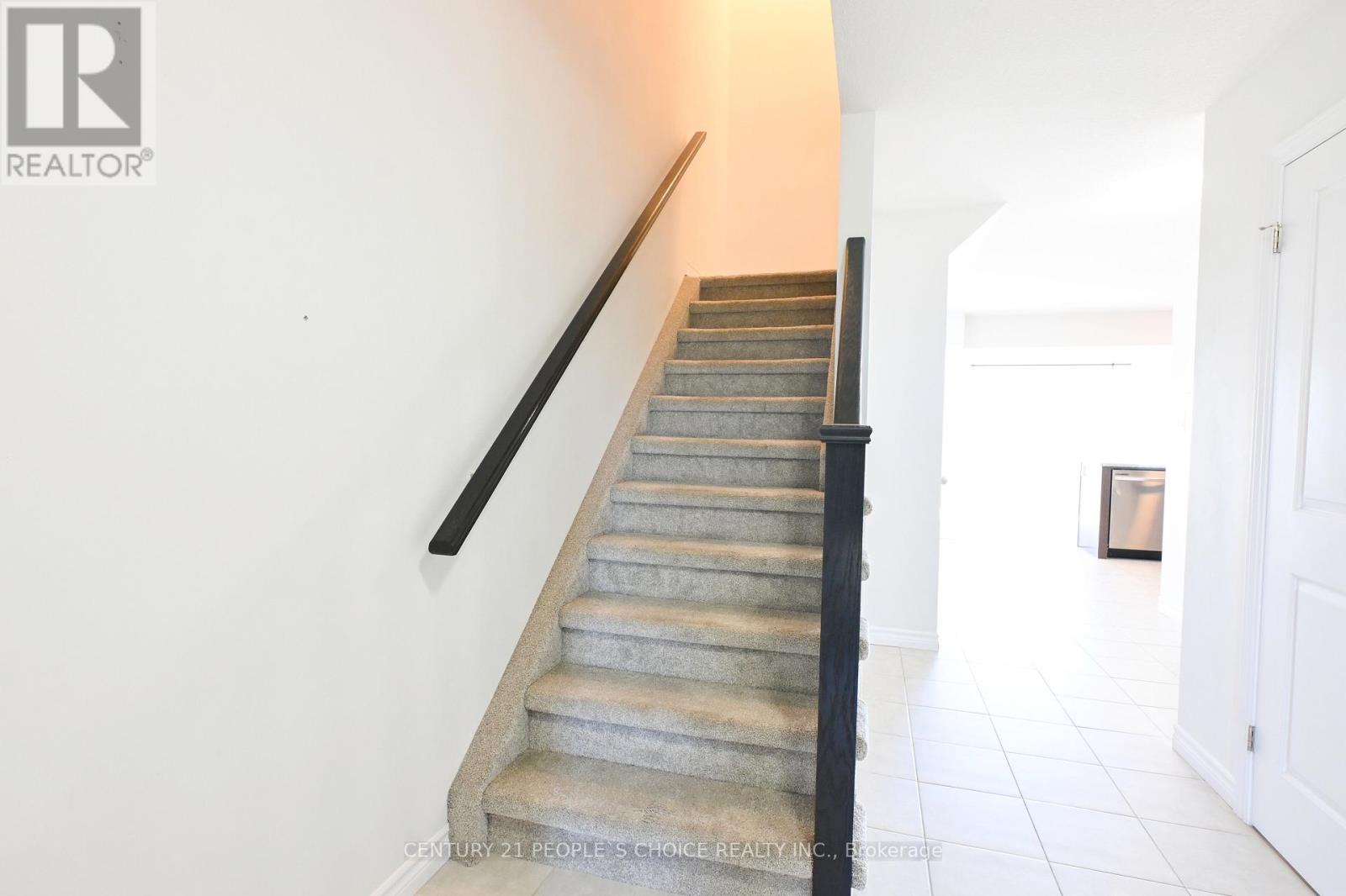 305 Kennington Way, London South, Ontario  N6L 0H4 - Photo 3 - X12438104