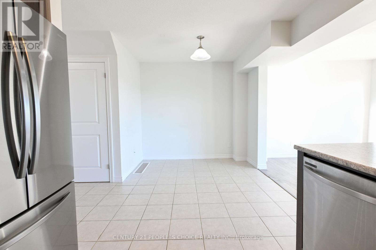 305 Kennington Way, London South, Ontario  N6L 0H4 - Photo 8 - X12438104
