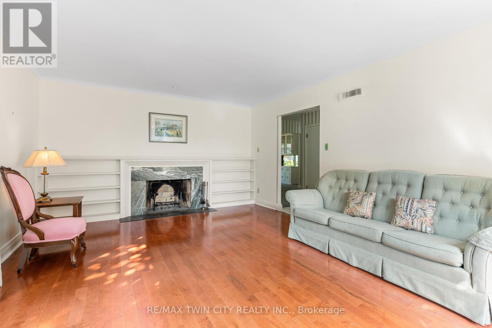 130 Highland Park, Cambridge, Ontario  N3H 3H4 - Photo 11 - X12438141