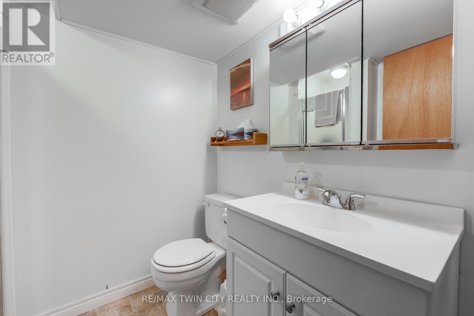 130 Highland Park, Cambridge, Ontario  N3H 3H4 - Photo 34 - X12438141