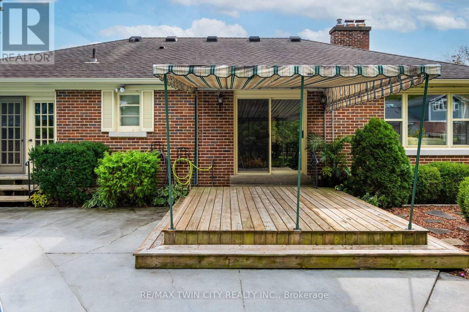 130 Highland Park, Cambridge, Ontario  N3H 3H4 - Photo 38 - X12438141