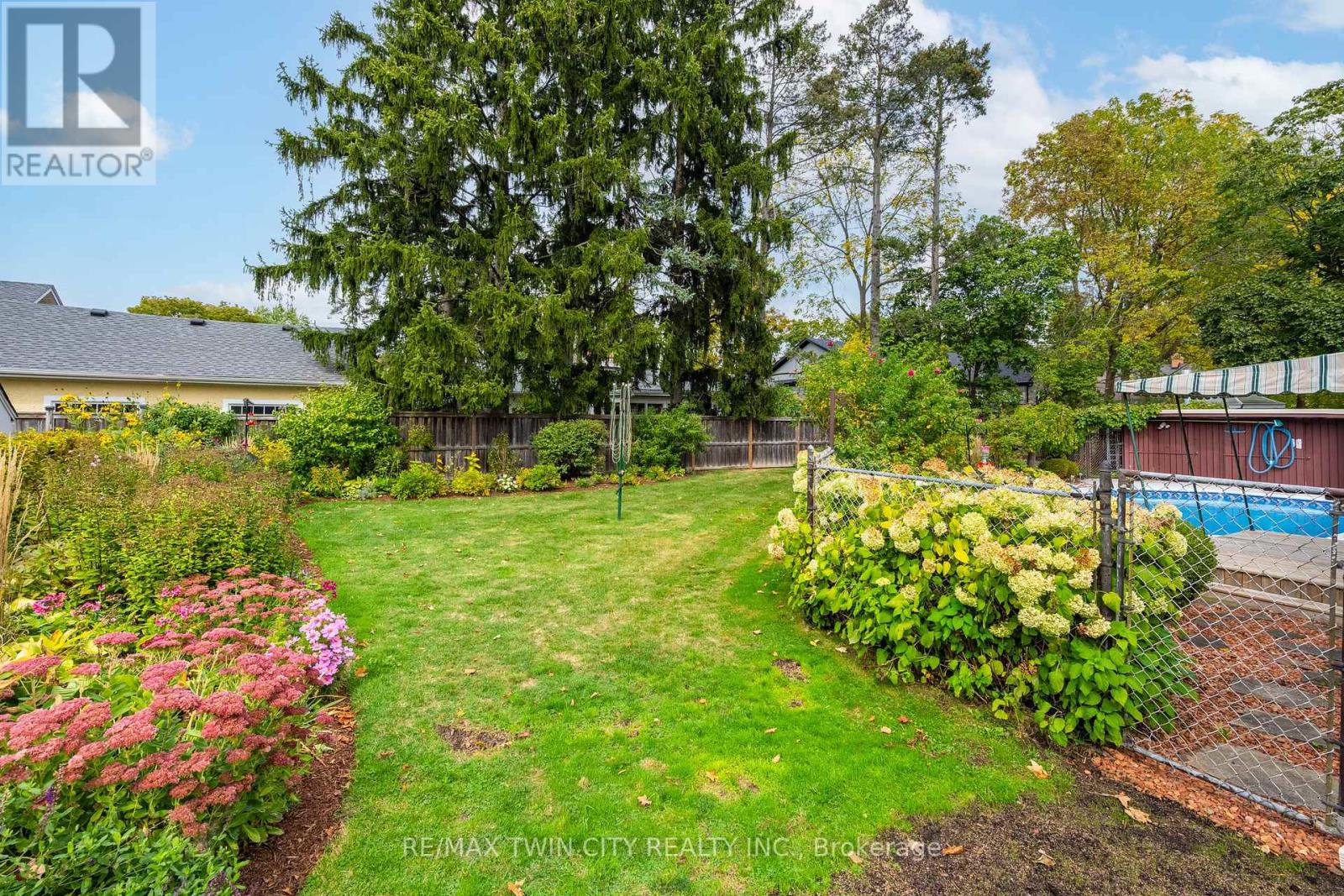 130 Highland Park, Cambridge, Ontario  N3H 3H4 - Photo 42 - X12438141