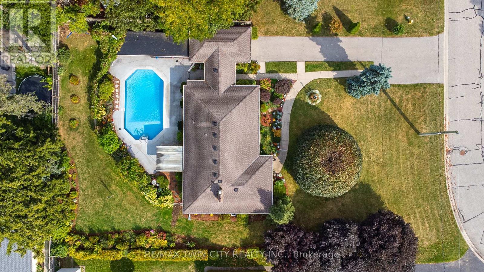 130 Highland Park, Cambridge, Ontario  N3H 3H4 - Photo 44 - X12438141