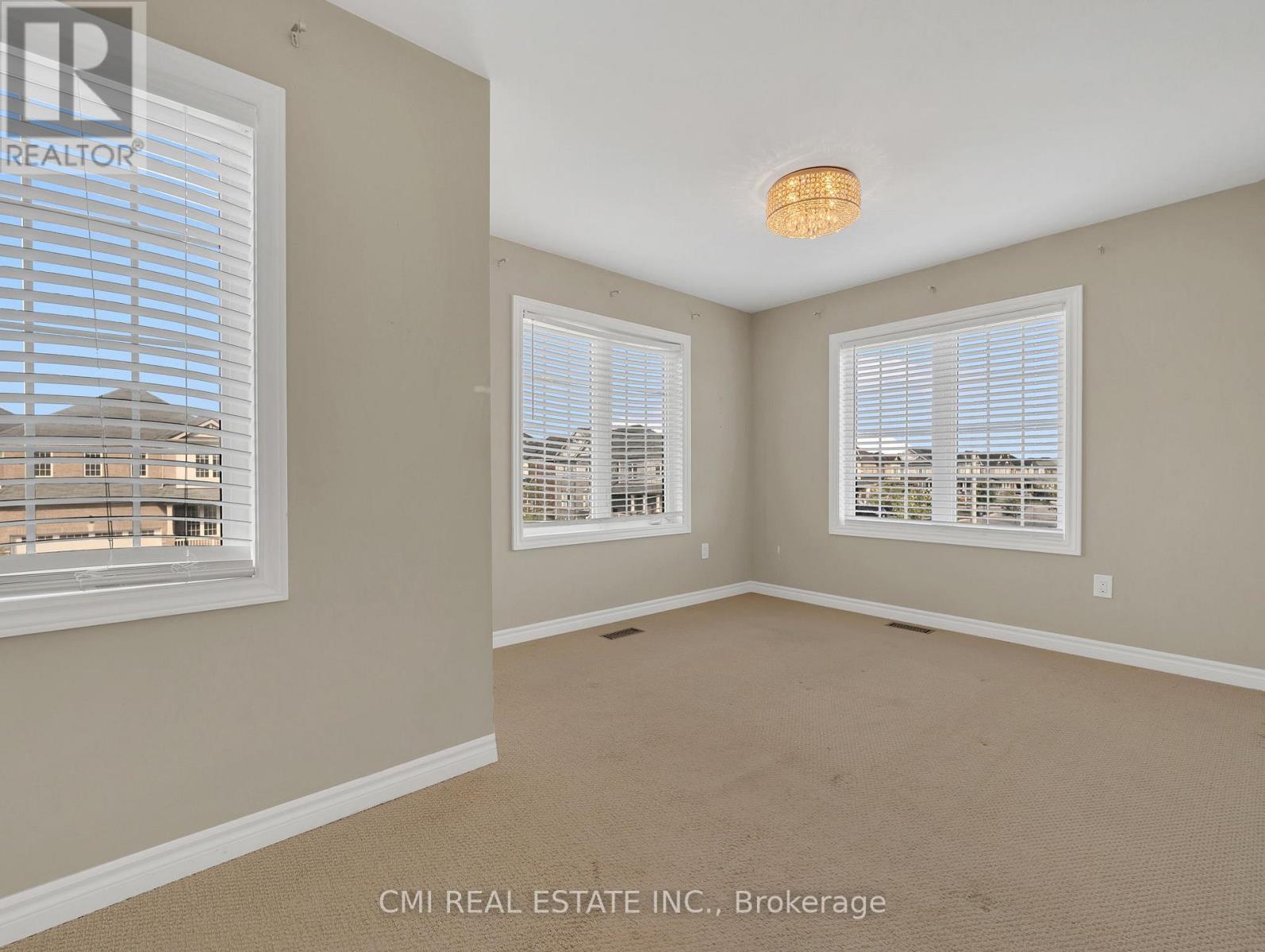 274 Esther Crescent, Thorold, Ontario  L3B 0H1 - Photo 24 - X12438162