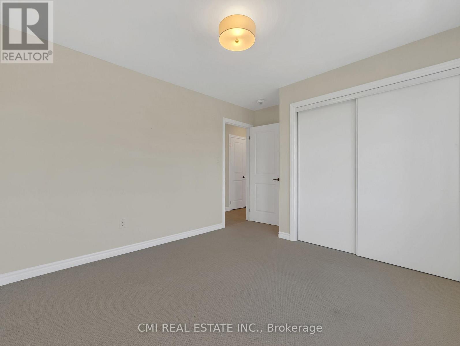 274 Esther Crescent, Thorold, Ontario  L3B 0H1 - Photo 25 - X12438162